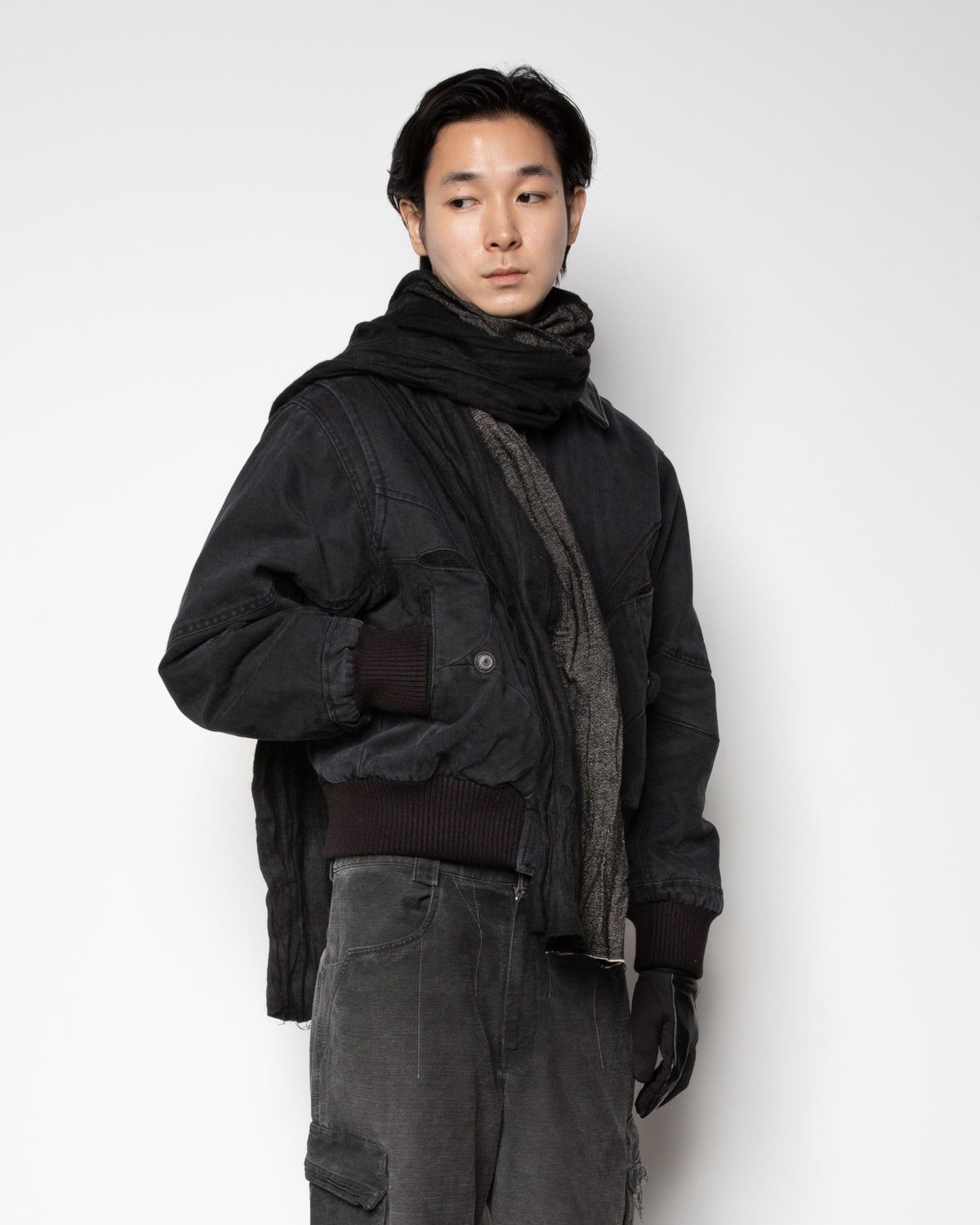 EP.8 01 Scarf in Black