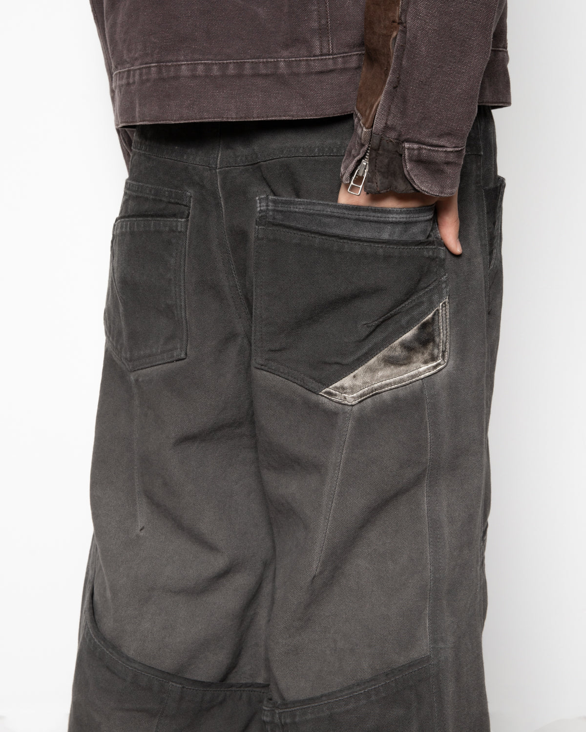 EP.8 01 Trousers in Washed Black