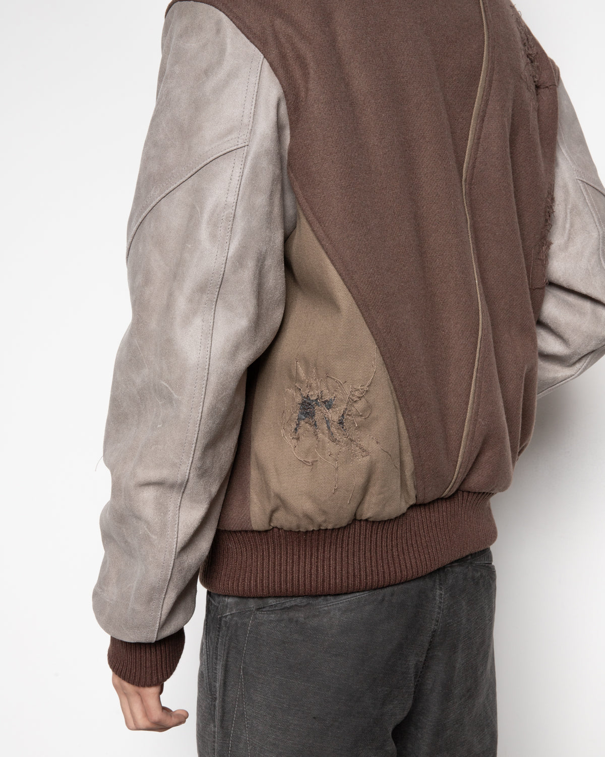 EP.8 02 Jacket in Brown