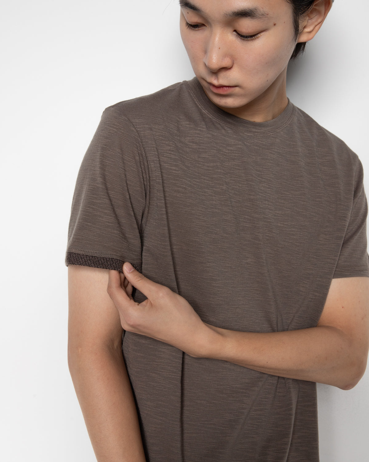 EP.8 02 T-Shirt in Brown