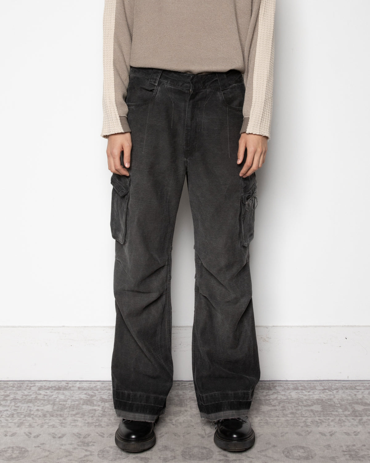 EP.8 03 Trousers in Black