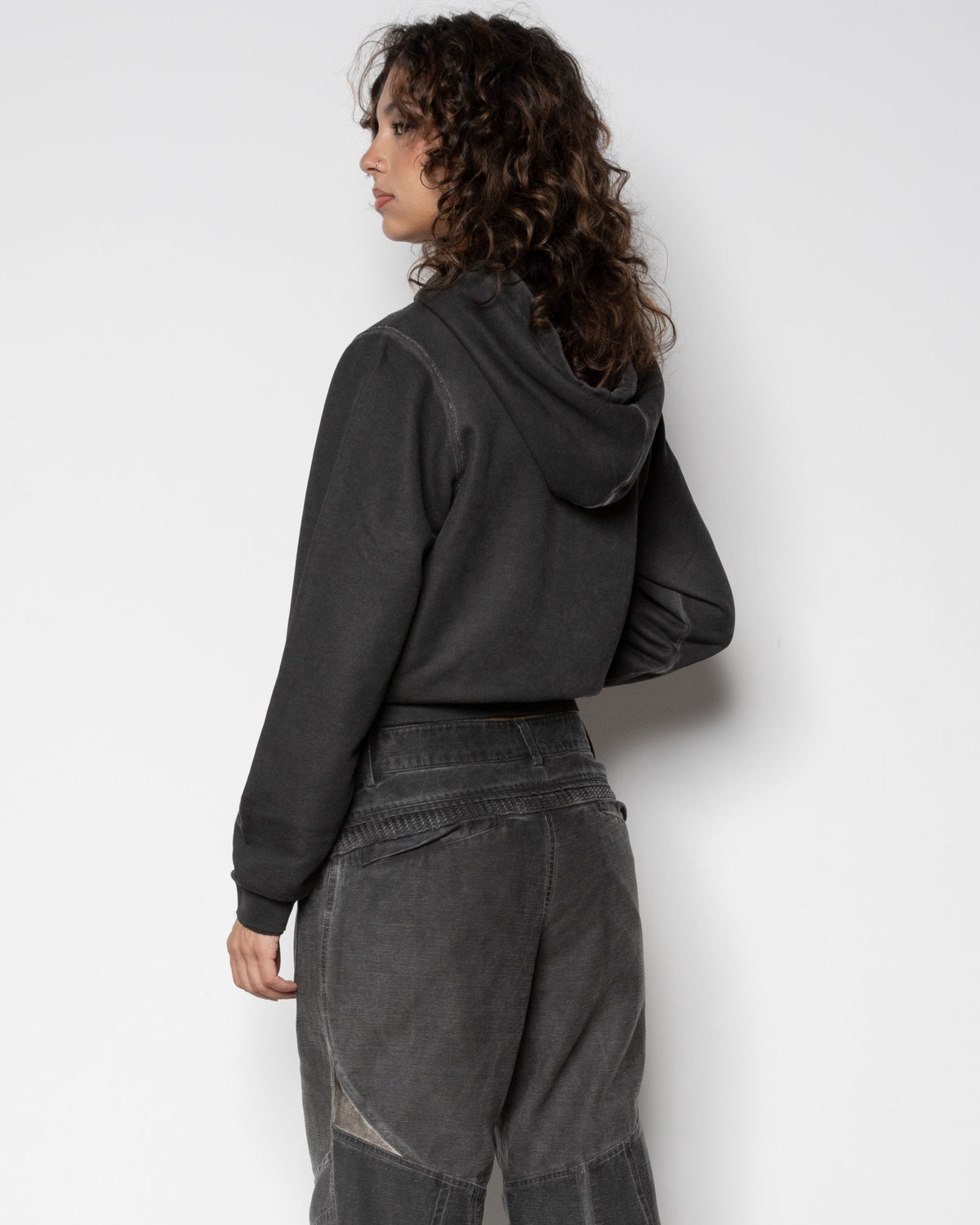 EP.8 Women 01 Hoodie Zipup in Black