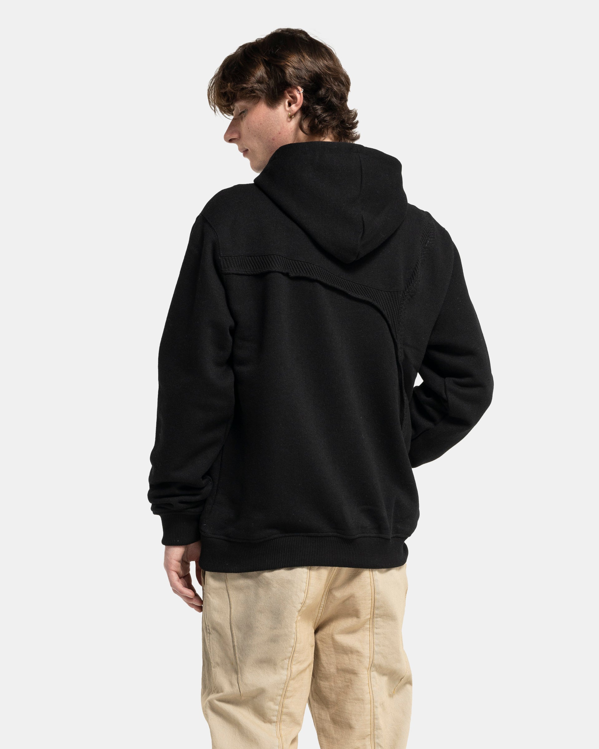 01 Hoodie in Black