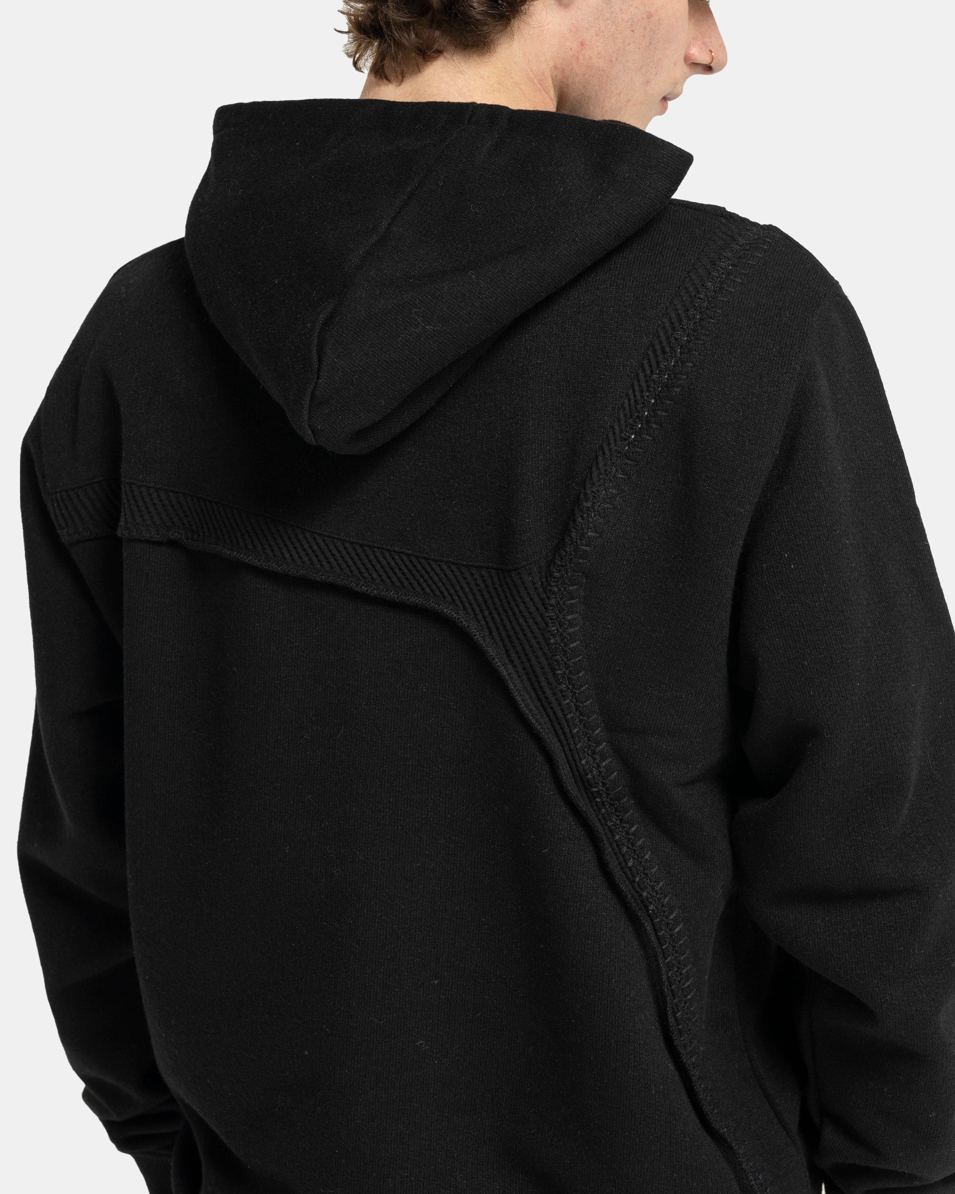 01 Hoodie in Black