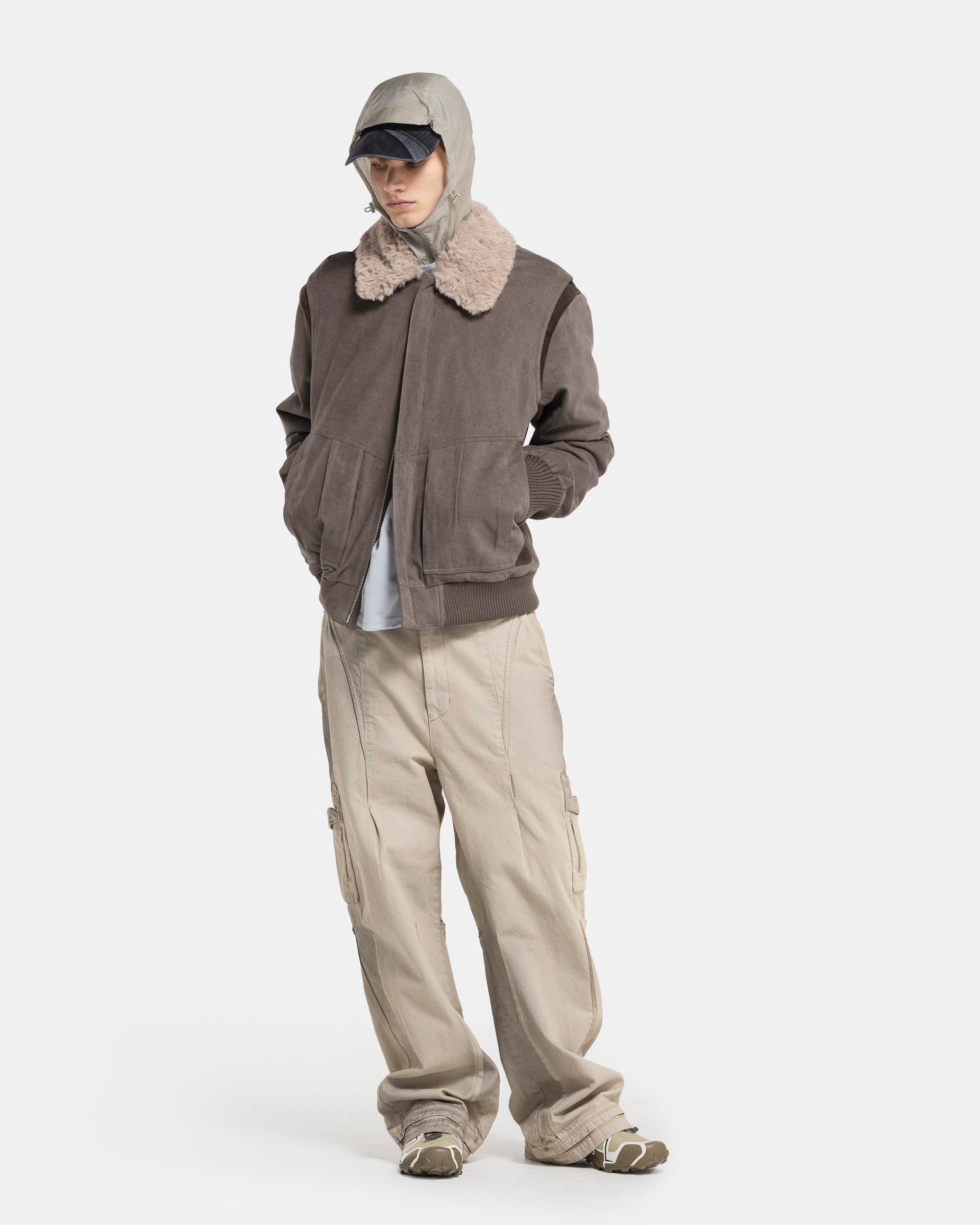 02 Cargo Trousers in Sand Beige