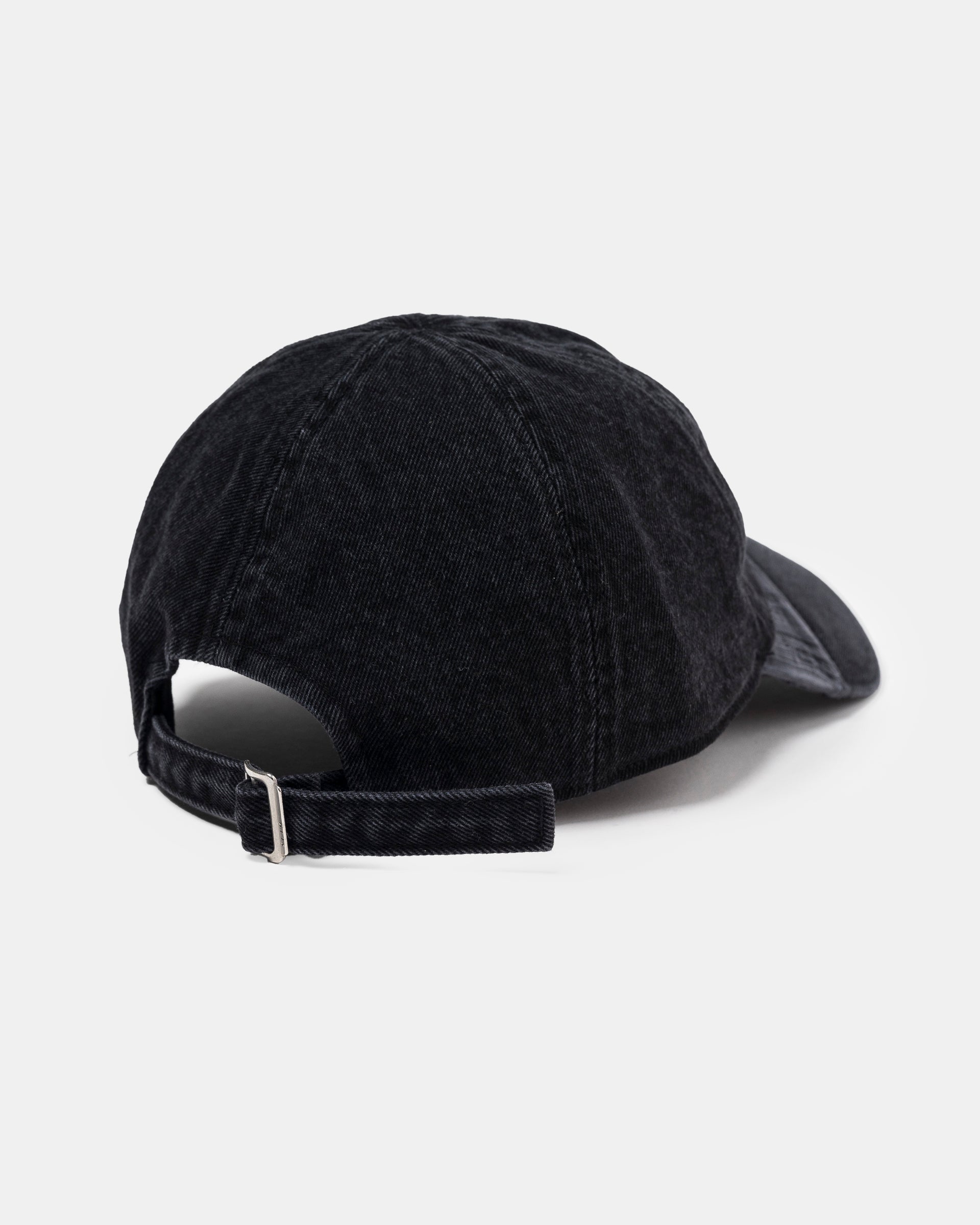 02 Panelled Cap in Black