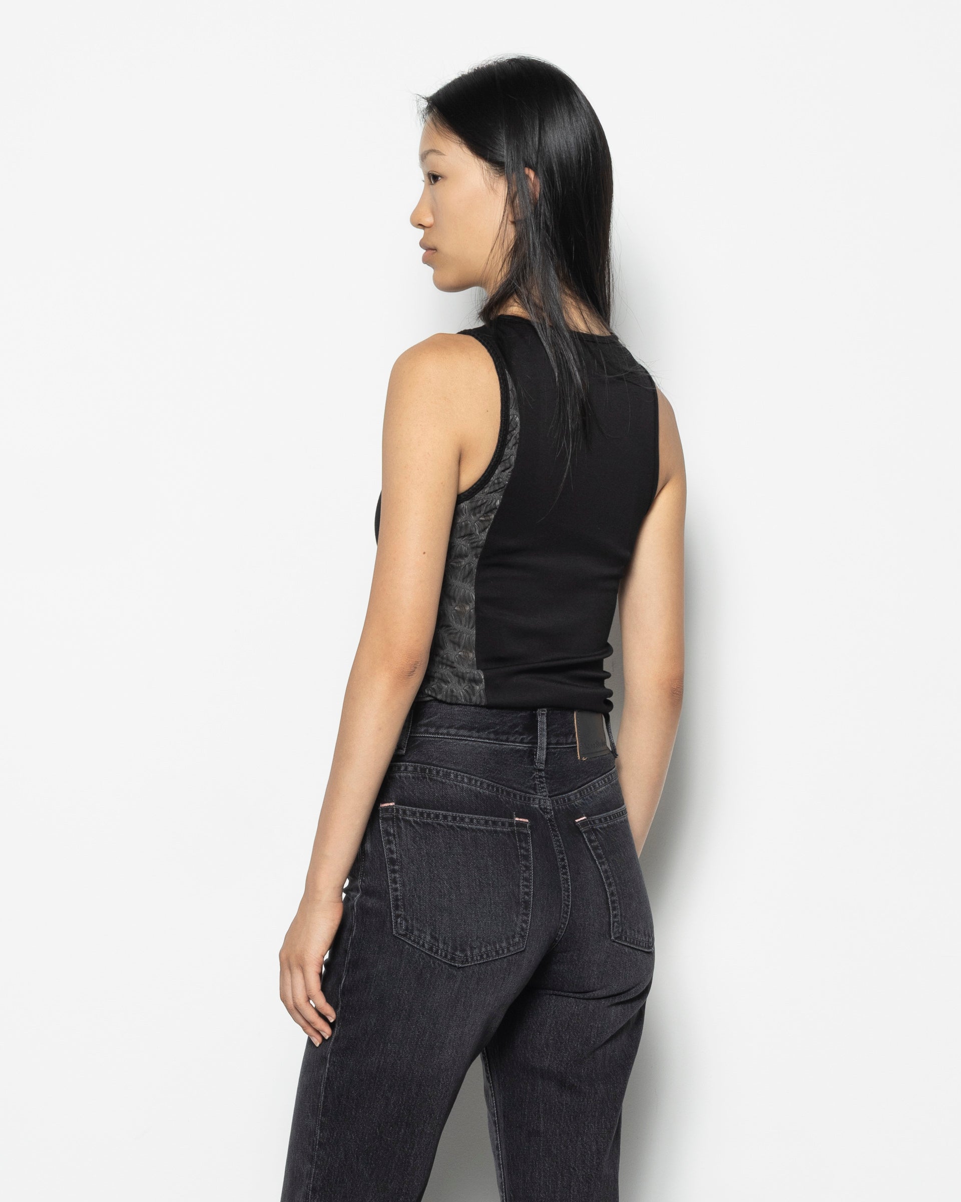 01 Tank Top in Black