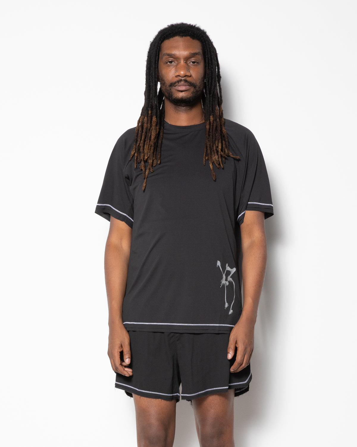 Y-3 Mens GFX Run Shortsleeve Tee in Black