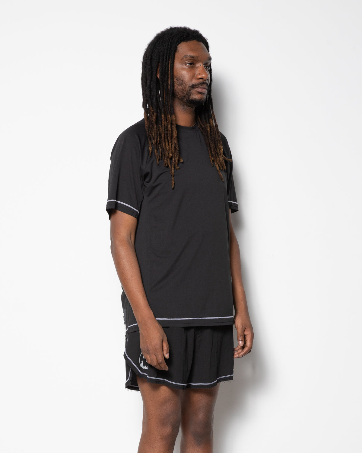Y-3 Mens GFX Run Shortsleeve Tee in Black