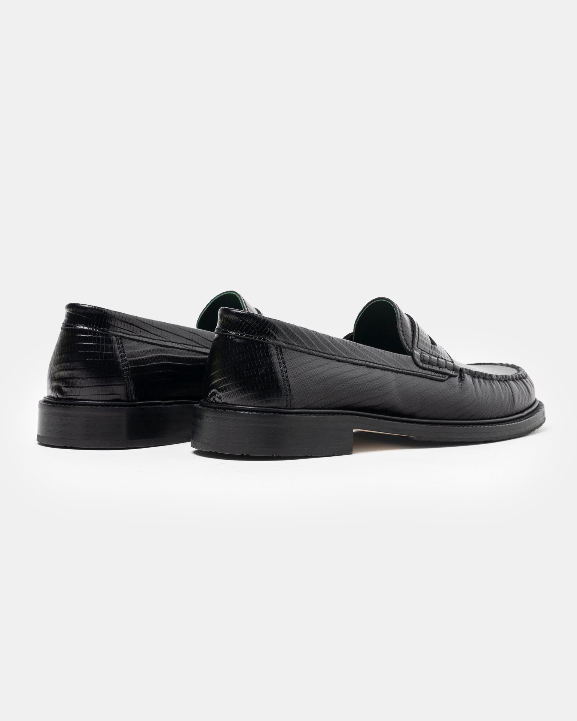 Yardee Mocassin Loafer in Black Lizard