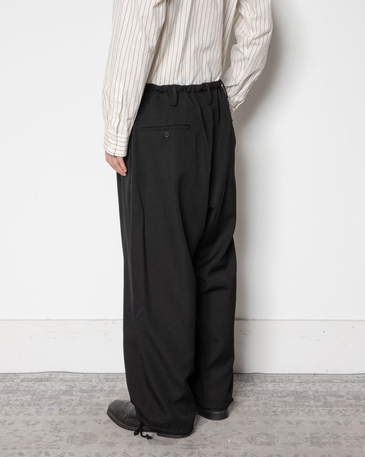 New Standard Wallet Pants in Black