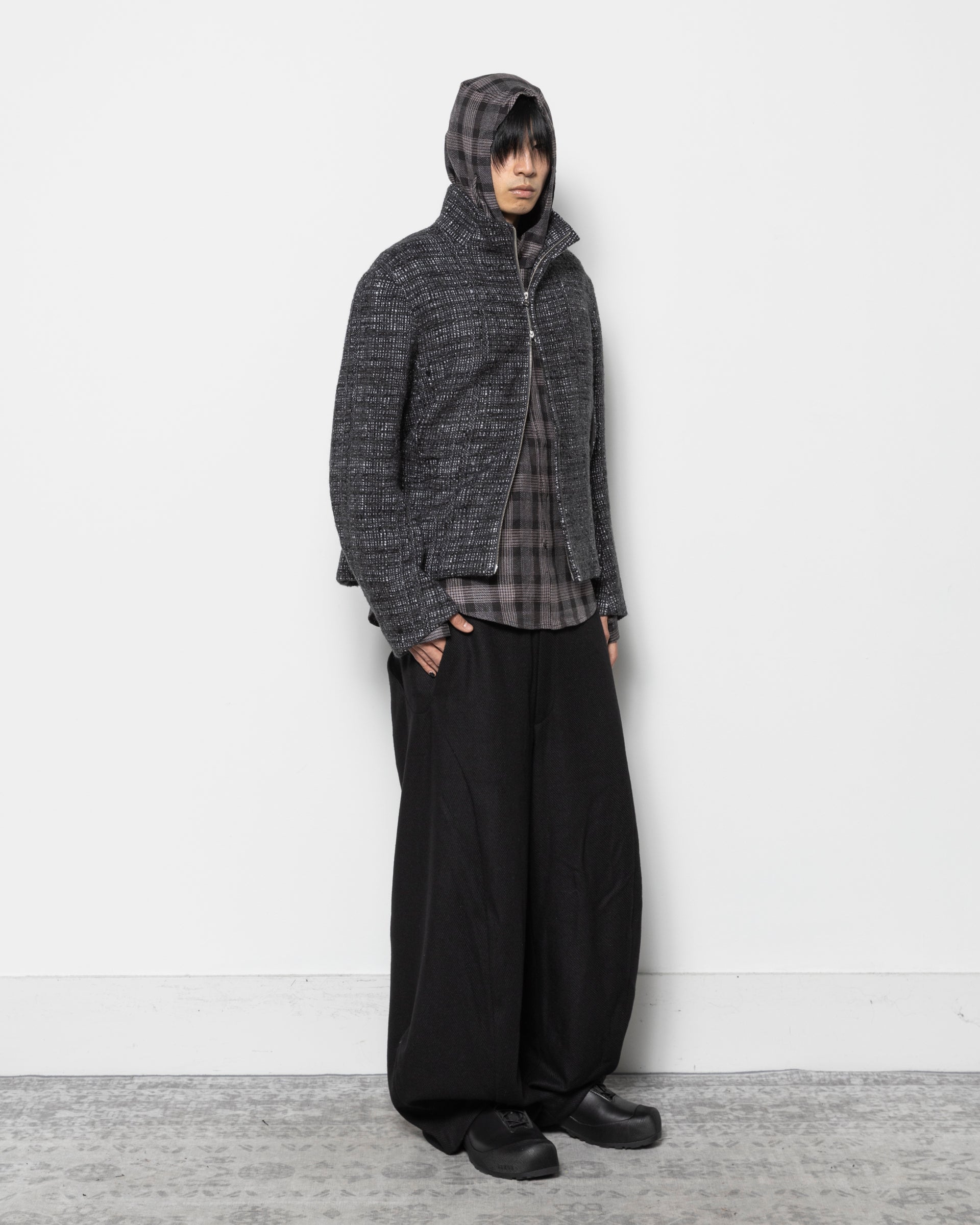 Curved Trouser in Black