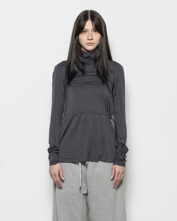 Drawstring Longsleeve in Black and Grey