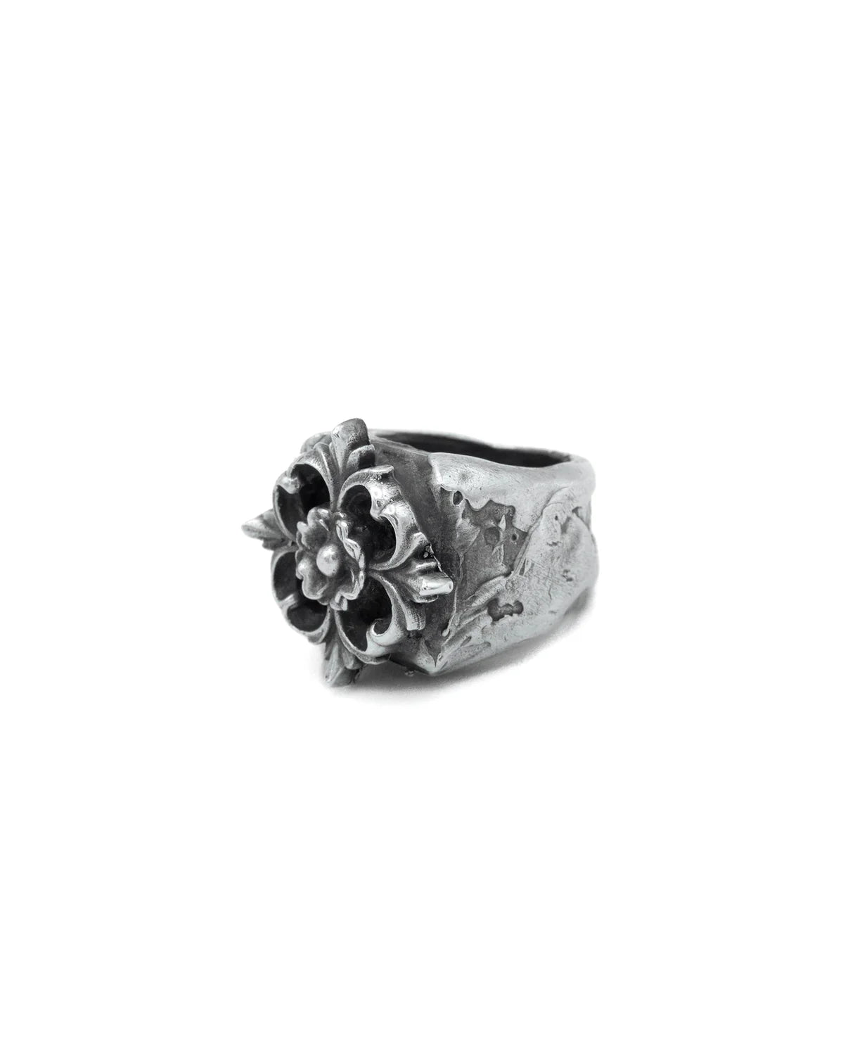 Fallen Petal Ring