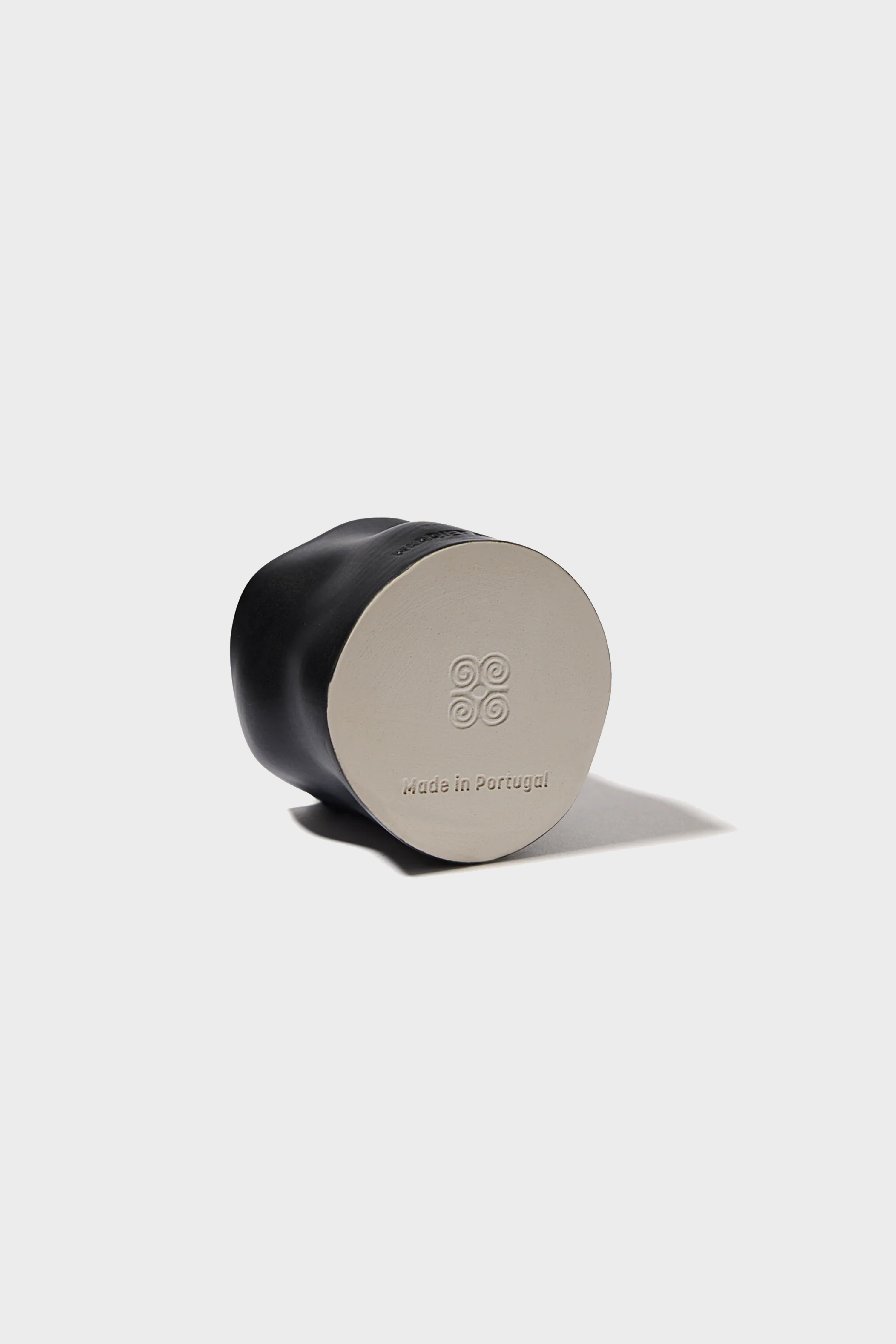 Minuit Black Candle