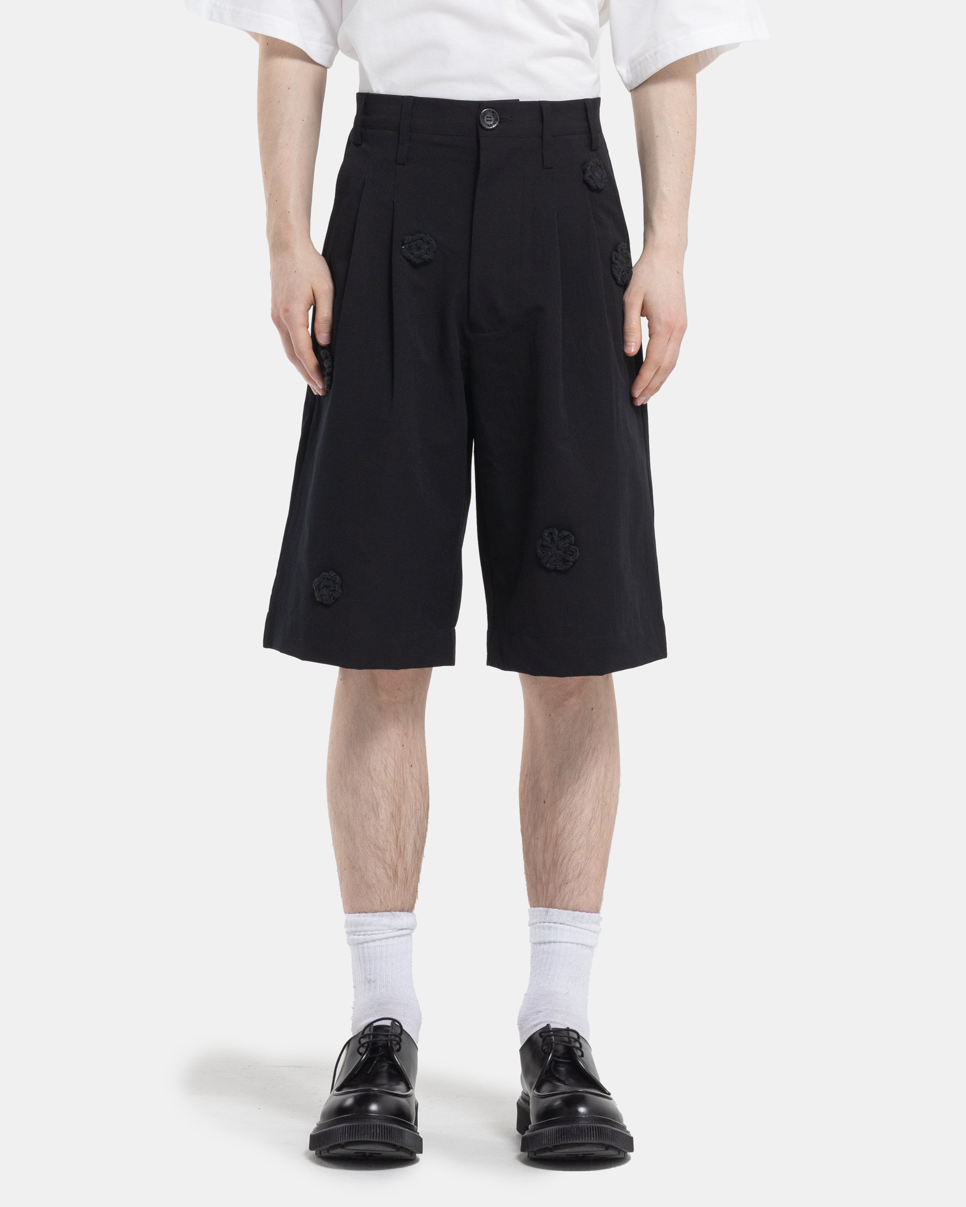 Song For The Mute Single Pleated Short in Black