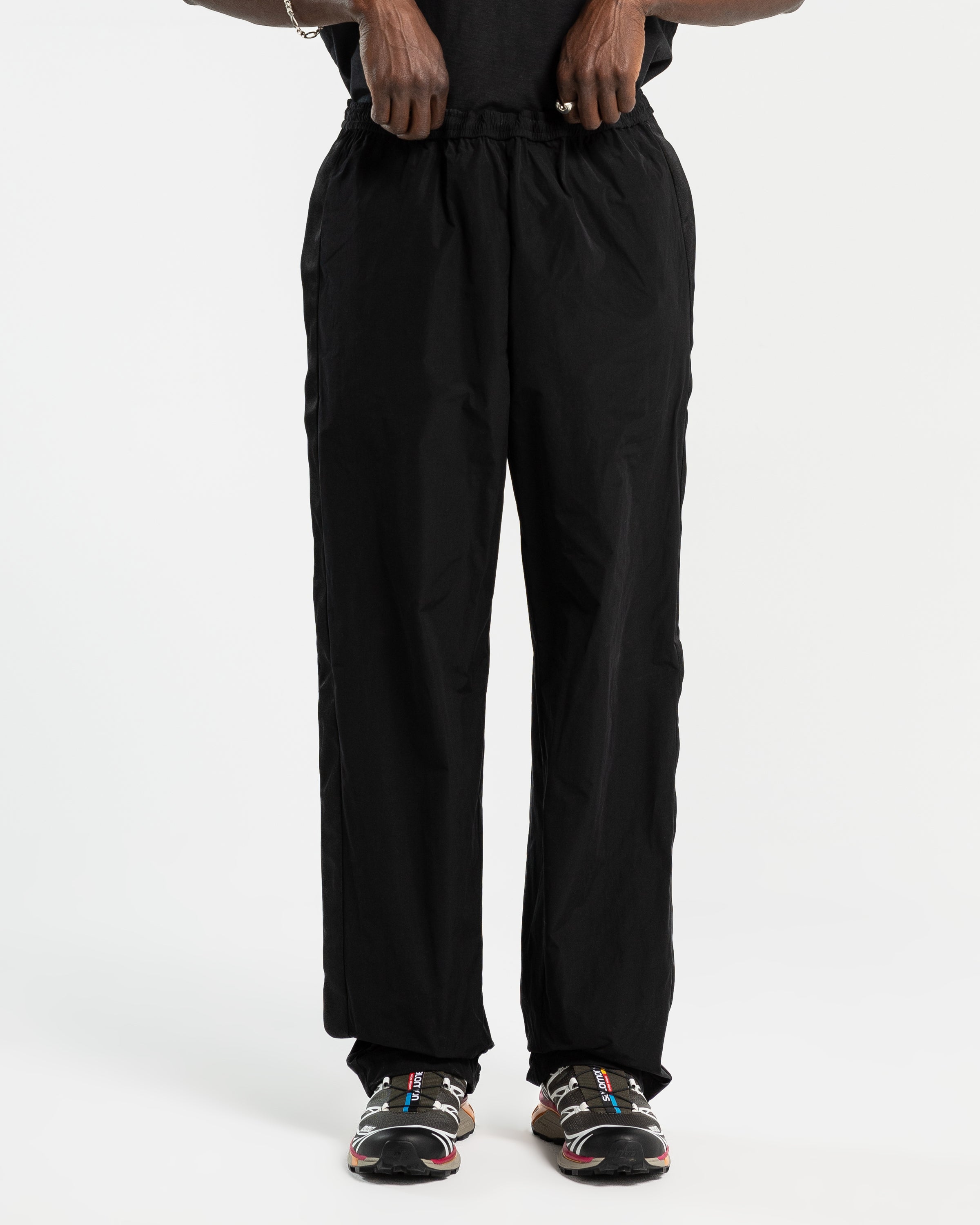 Relaxed Fit Trouser in Black