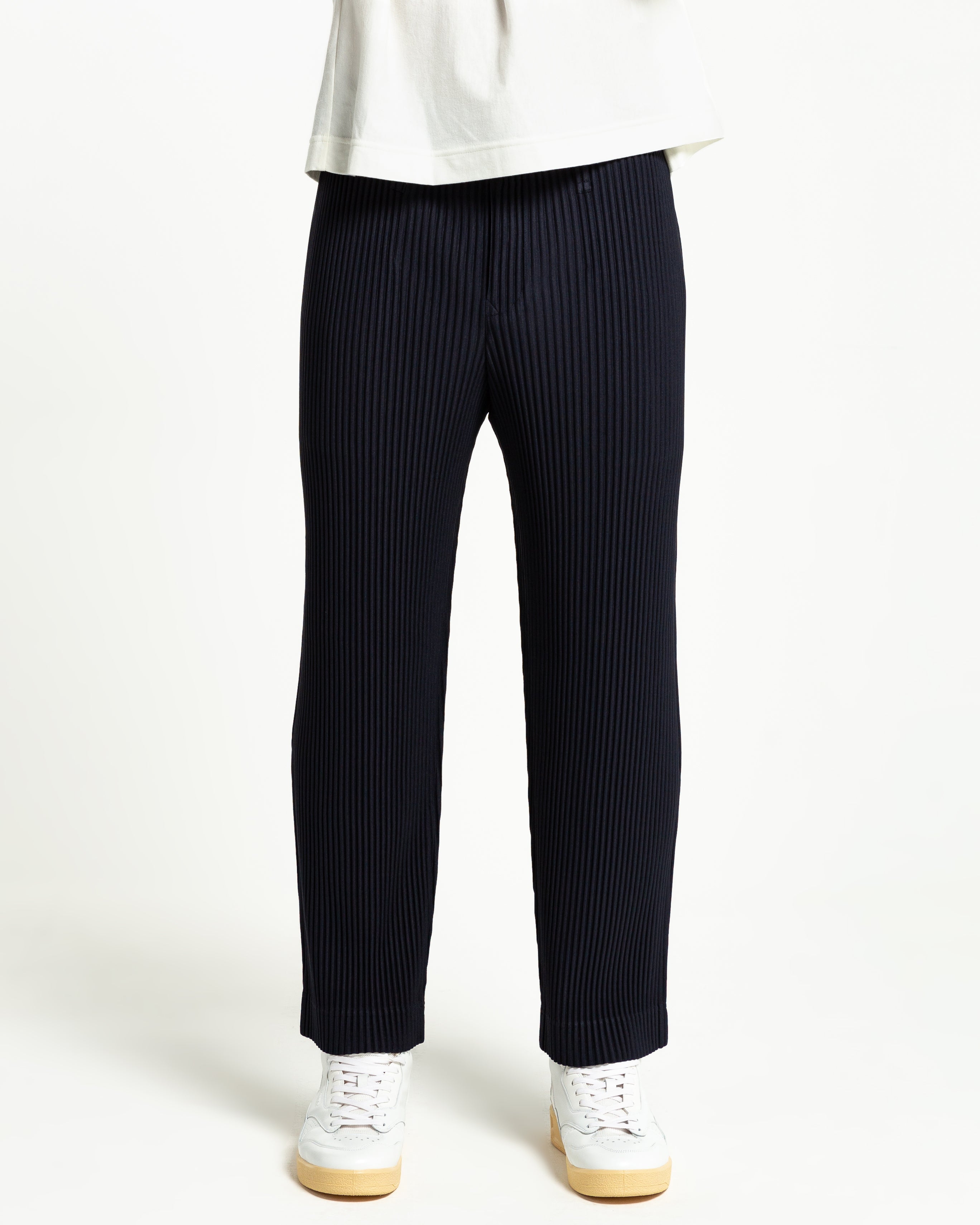 Homme Plisse Issey Miyake Basic Pleated Trouser in Navy