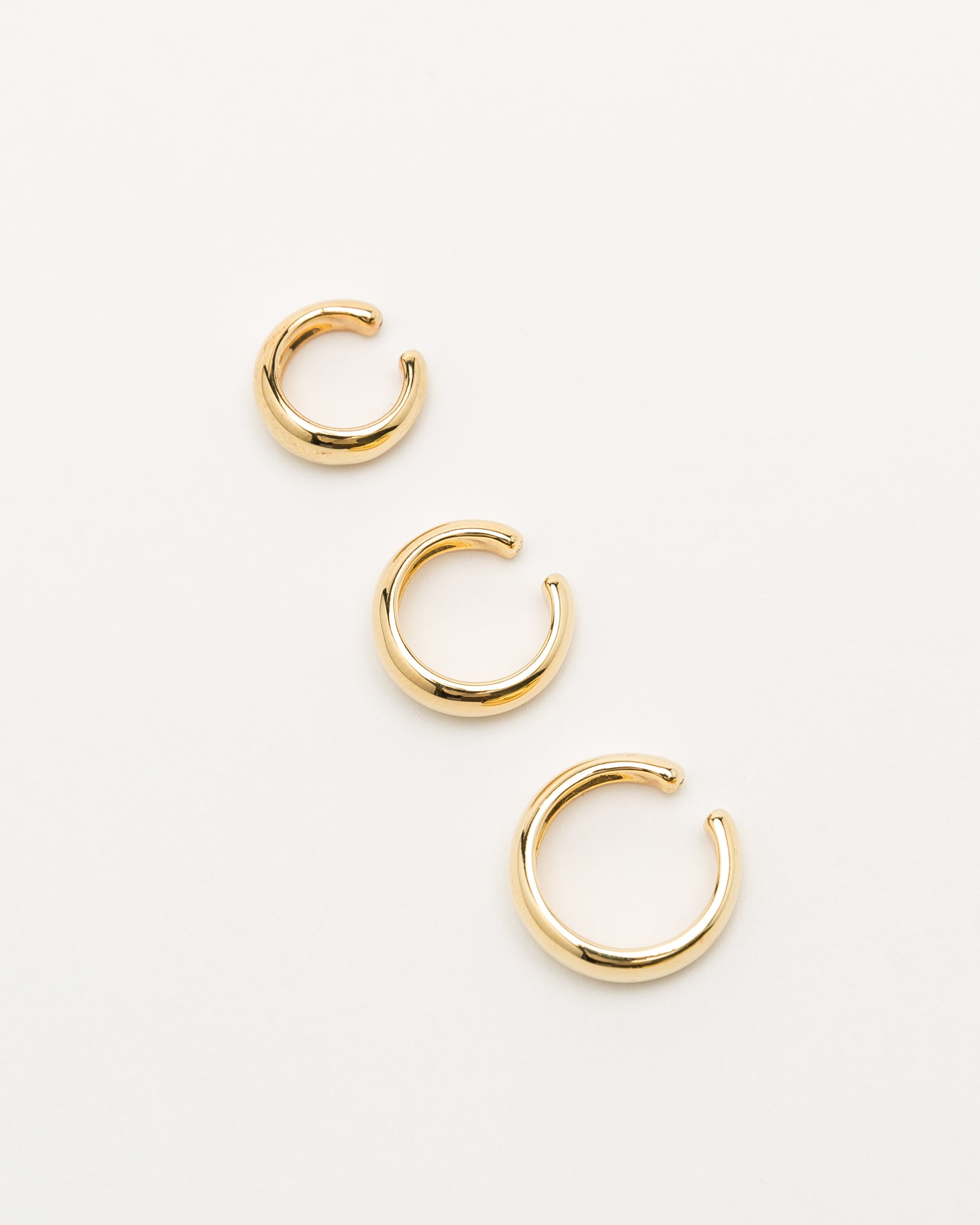 Tom Wood Ear Cuff Thick in 9K Gold