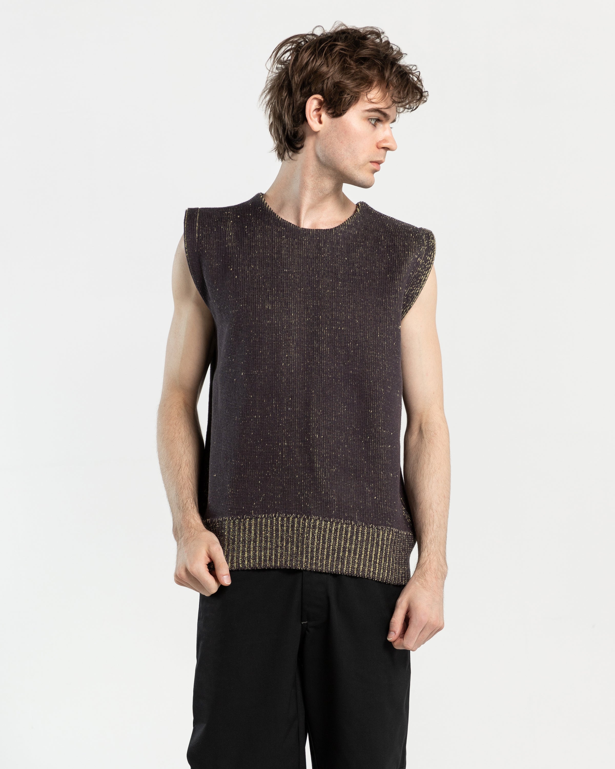Aimless Compact Knit Vest in Grey