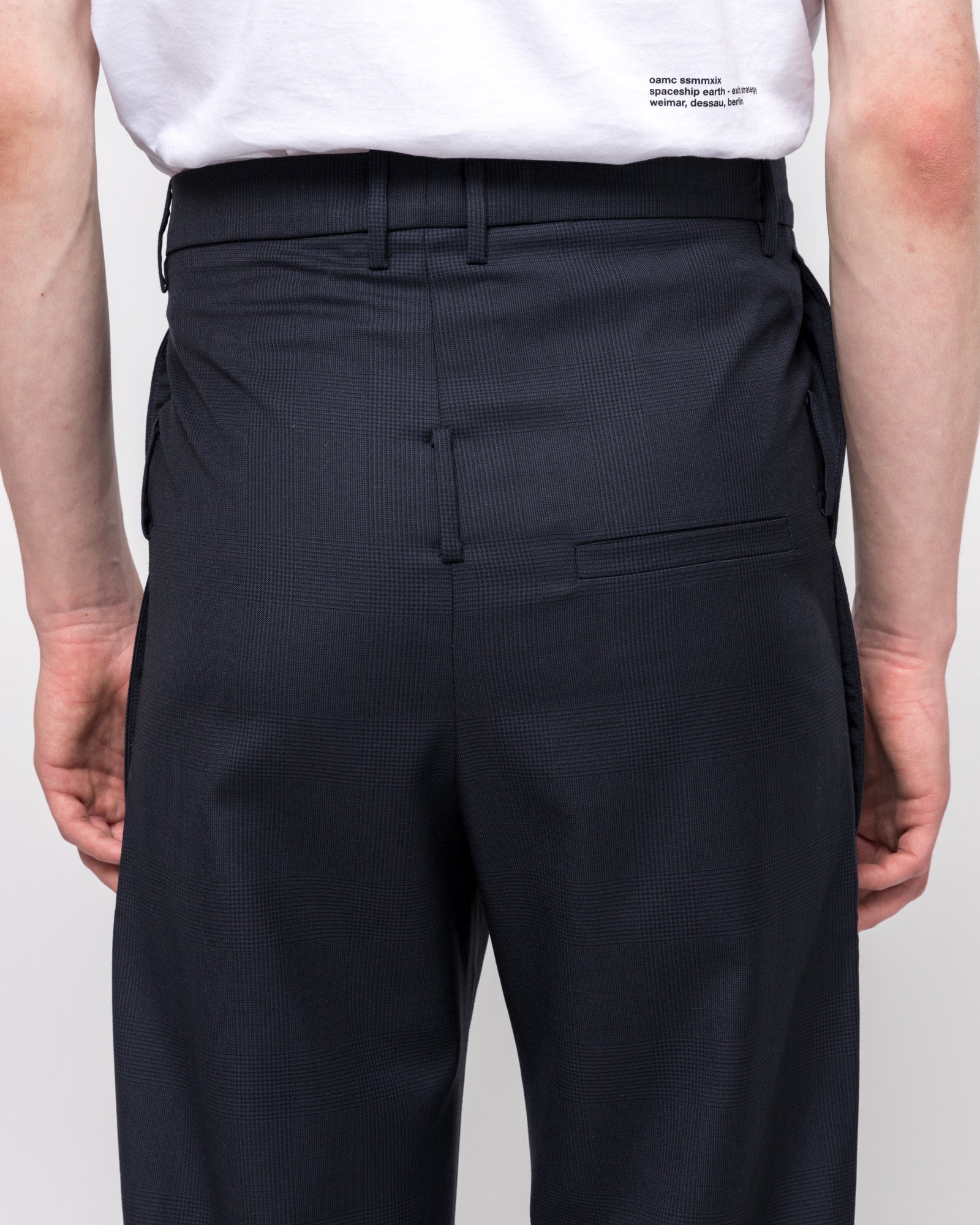 Double Pocket Tailored Trouser in Navy Check