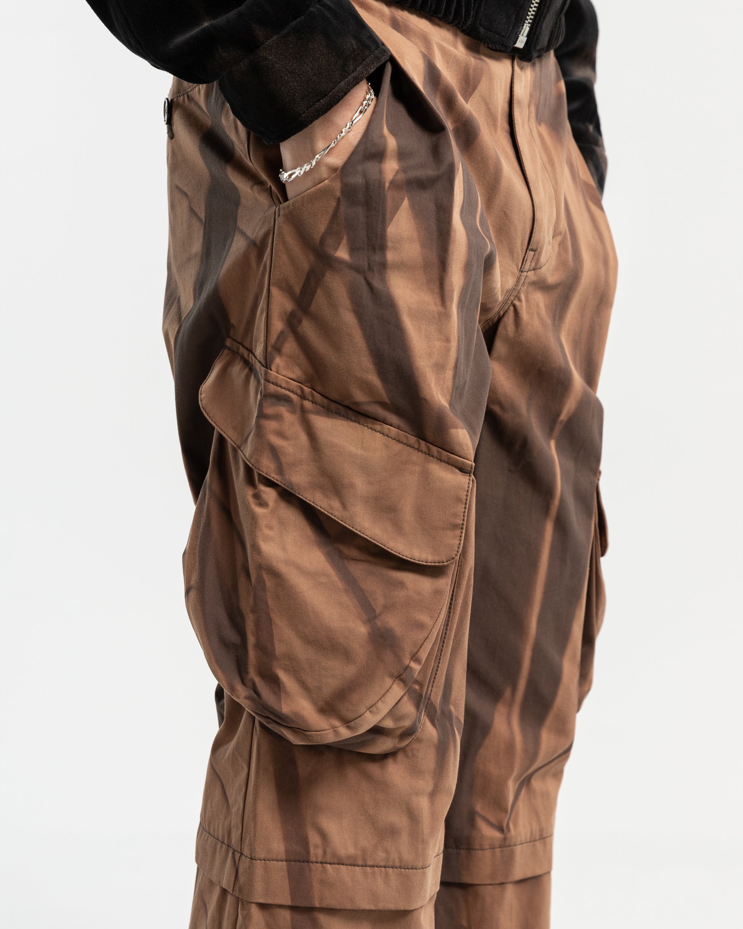 3D Pocket Layered Trousers in Brown