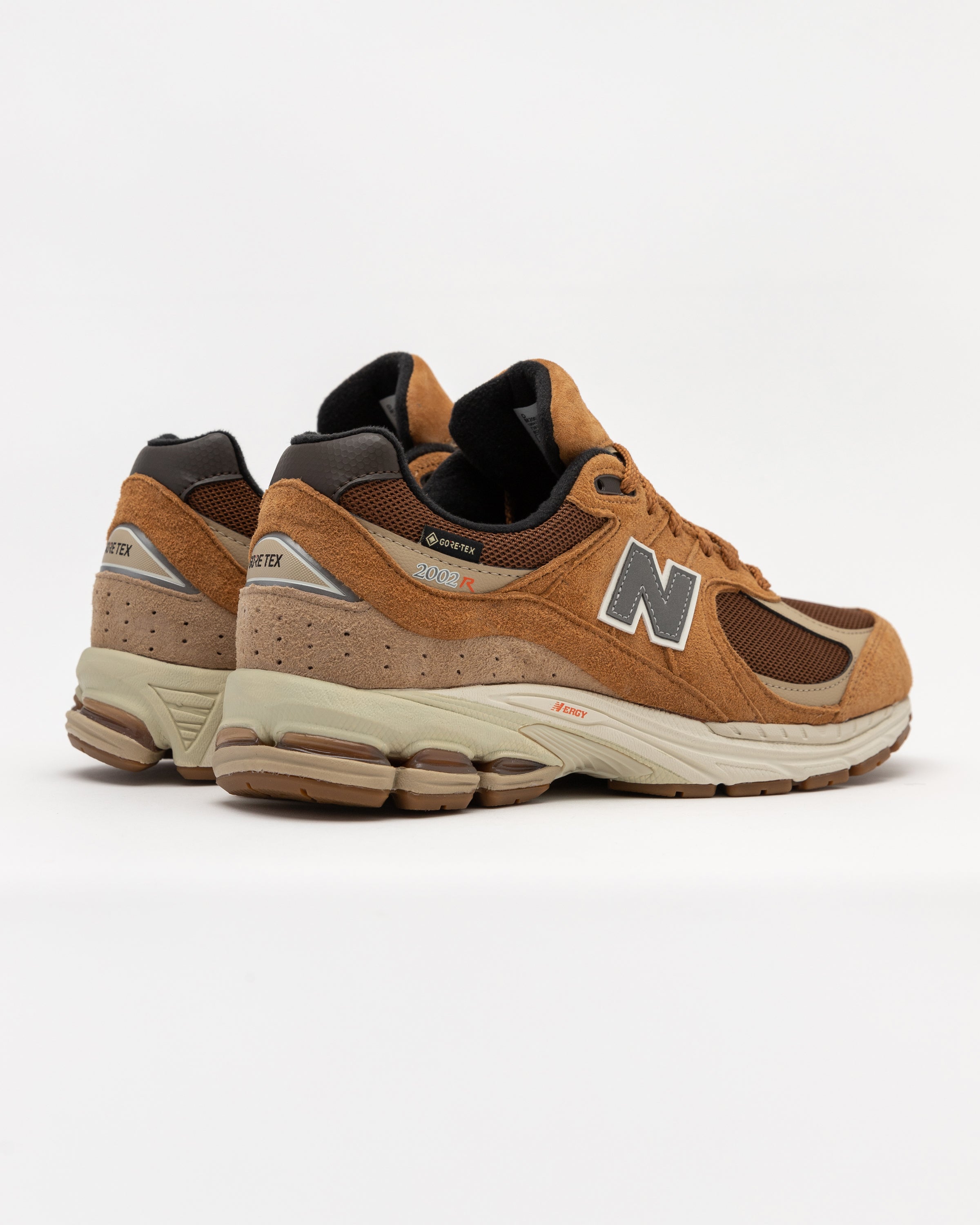 NEW BALANCE 2002R GORE-TEX “TABACCO”-