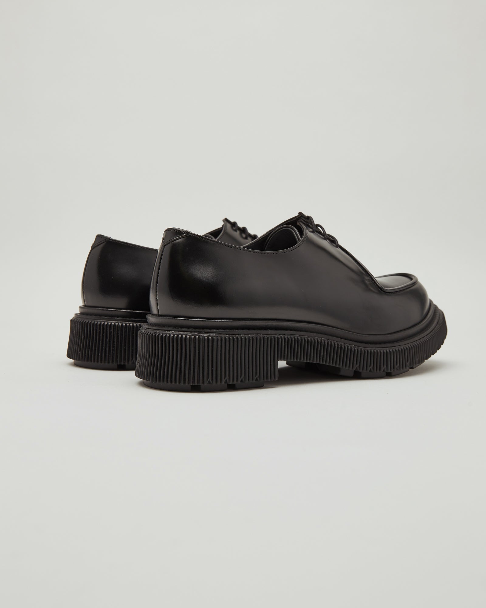 Type 124 Derby Shoes in Black