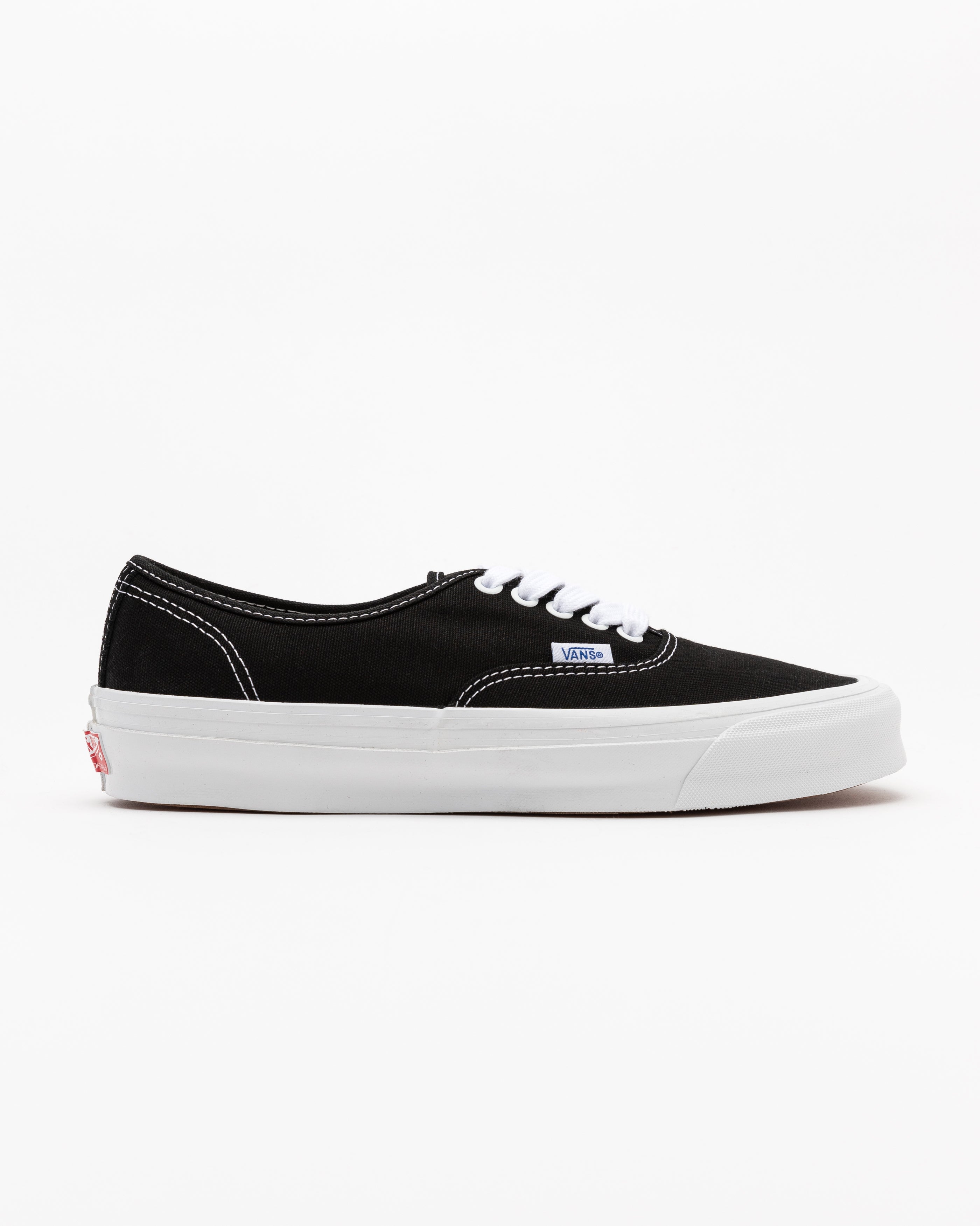 Vans shop black vault