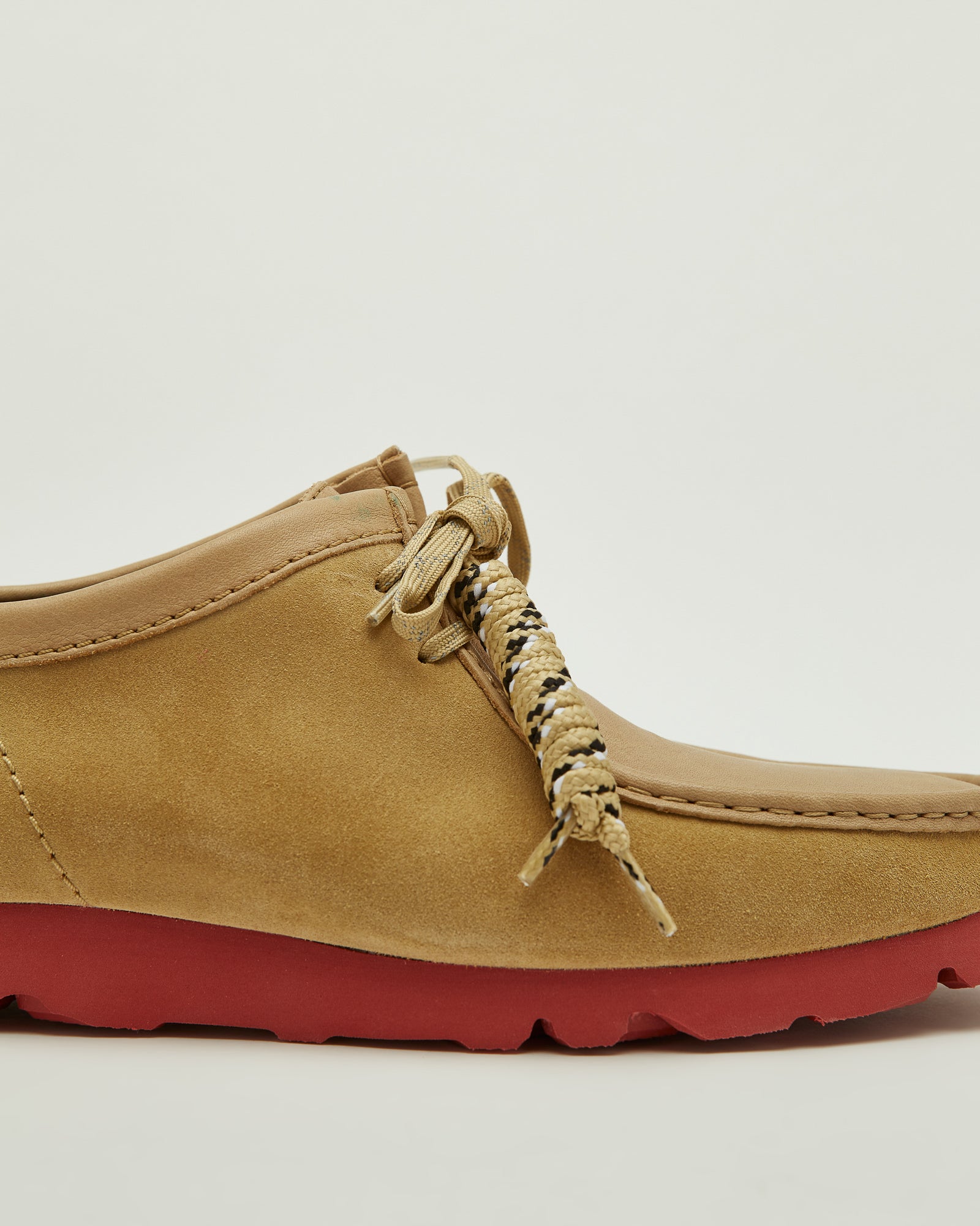 Clarks Wallabee GORE-TEX in Maple